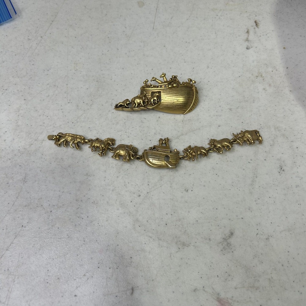 Vintage AJC Noahs Ark Gold Tone Brooch Pin and Animal Charm Bracelet Jewelry Set